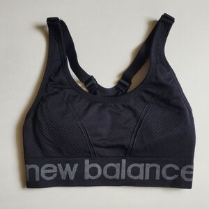 NEW BALANCE Black Seamless Sports Bra